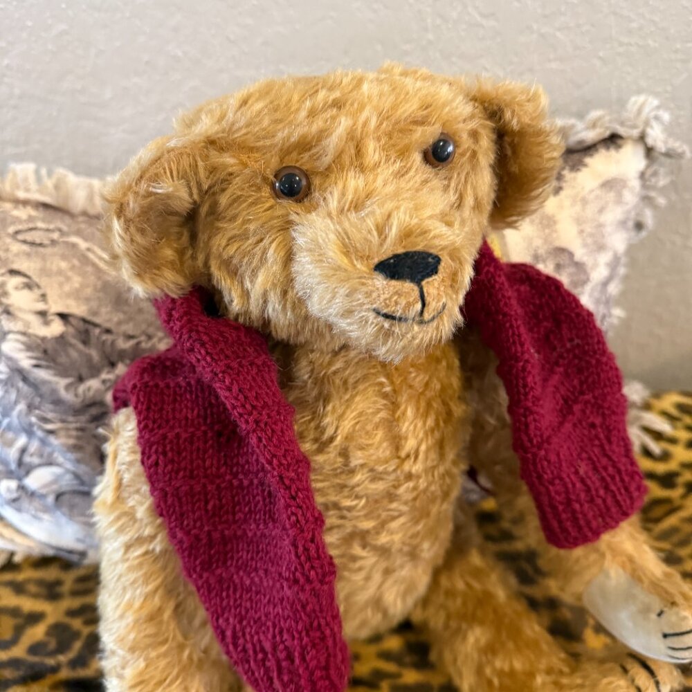 Large OOAK Mohair STEARNSY BEAR Stotts City, Missouri.